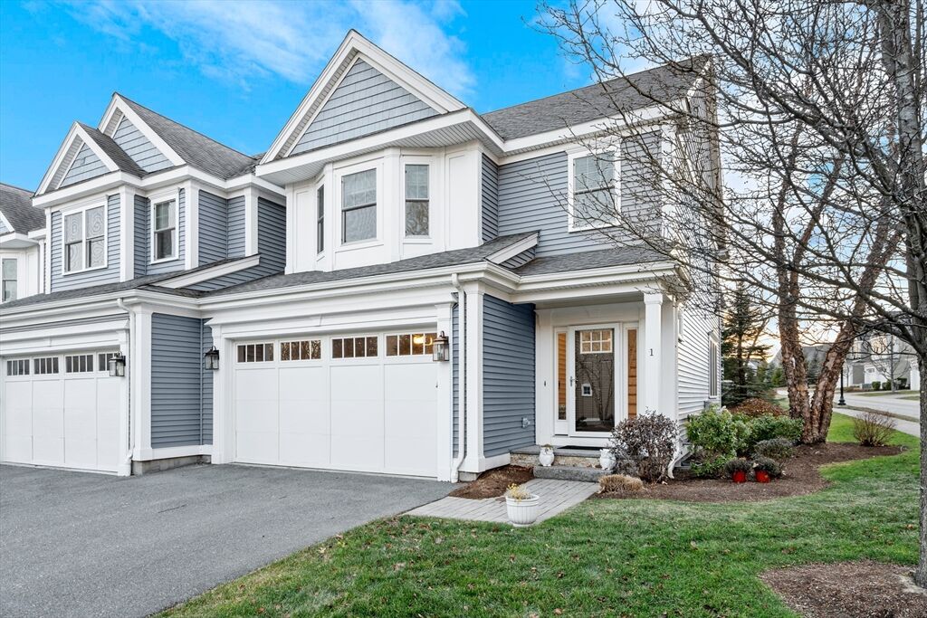 Property Photo:  1 Green Ln 1  MA 01701 