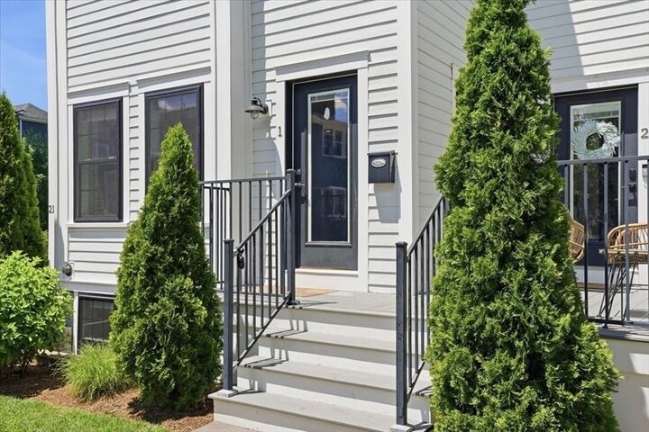 Property Photo:  21 Chickatawbut Street 1  MA 02122 