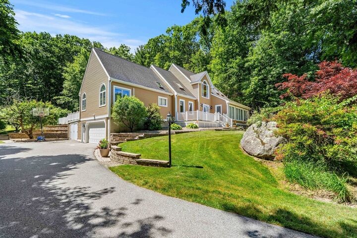 Property Photo:  9 Abby Road  MA 01886 