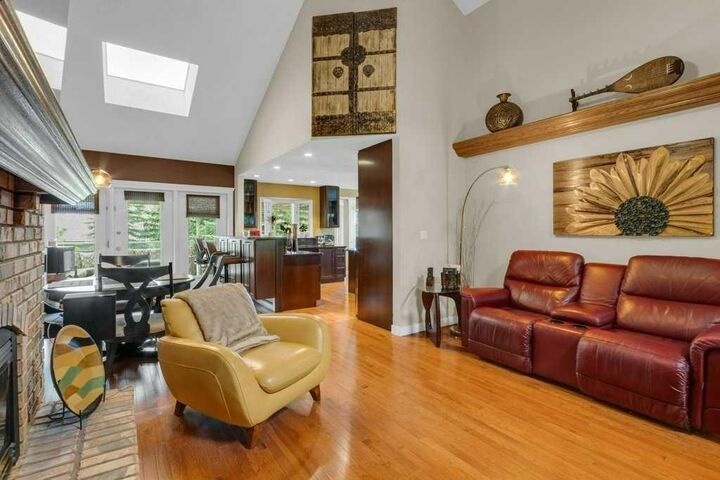 Property Photo: 63 Edenstone Way NW AB T3A 3Z1