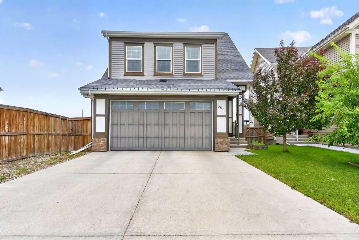 Property Photo:  665 Copperpond Boulevard SE  AB T2Z 3M4 