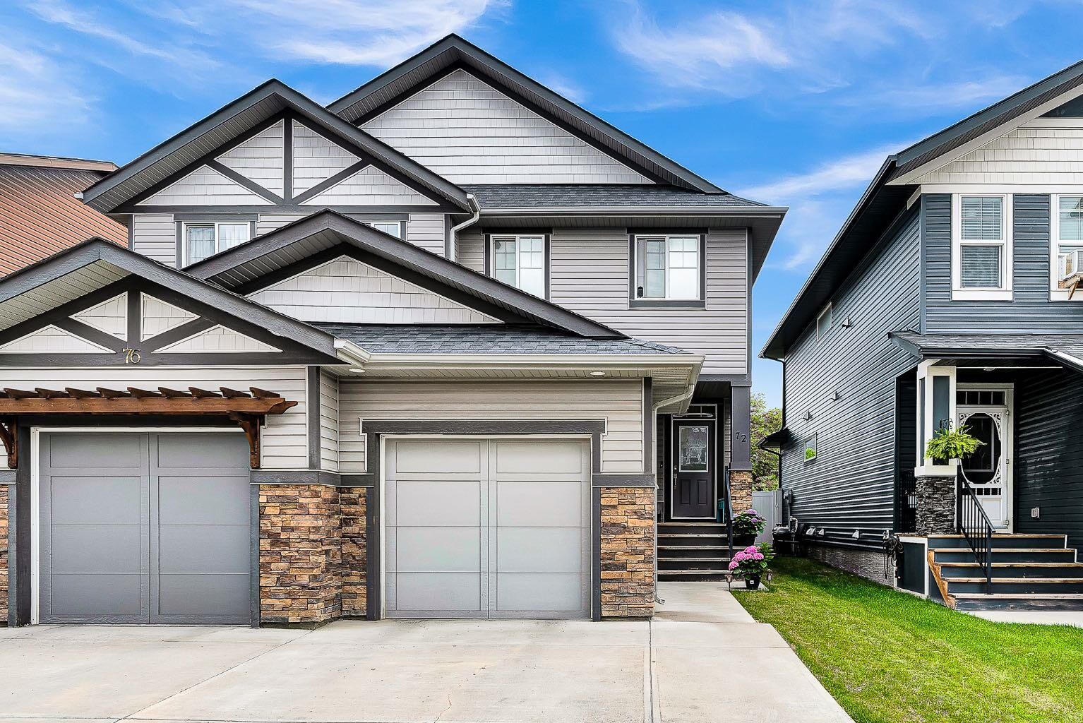 Property Photo: 72 Legacy Mews SE AB T2X 0Y5
