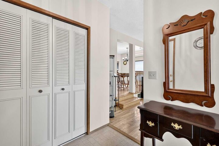 Property Photo:  296 Templeton Circle NE  AB T1Y 5R5 