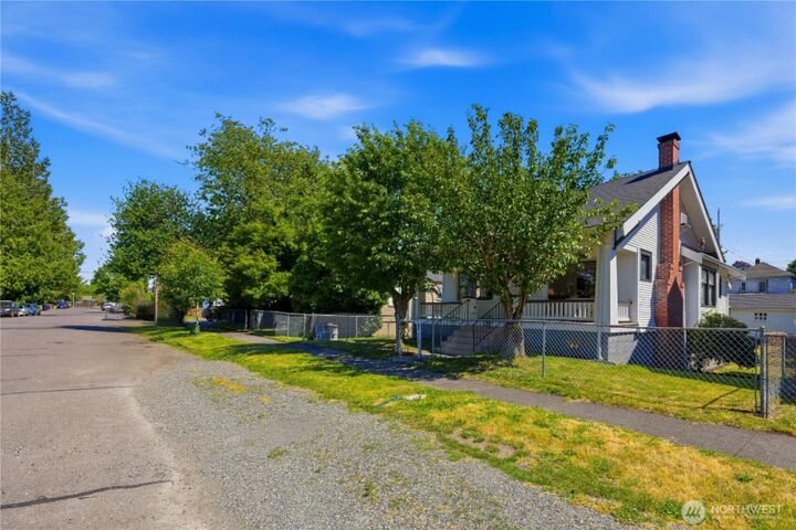 Property Photo: 3018 S 7th Street WA 98405
