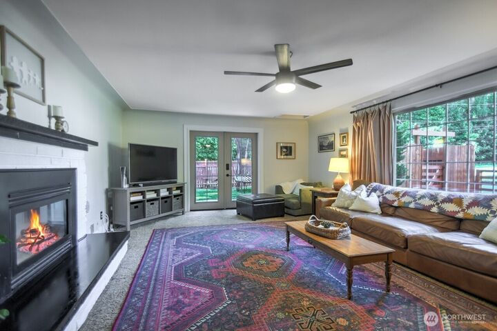 Property Photo: 2905 Hawthorne Place SE WA 98501