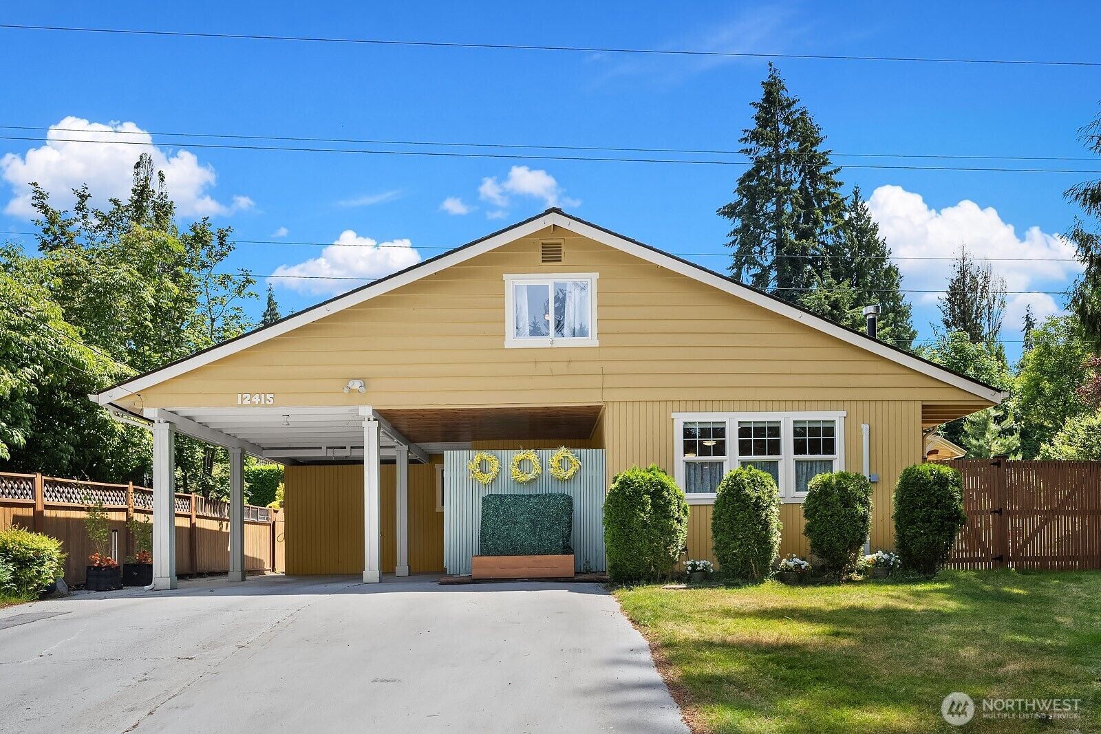 Property Photo:  12415 NE 112th Street  WA 98033 