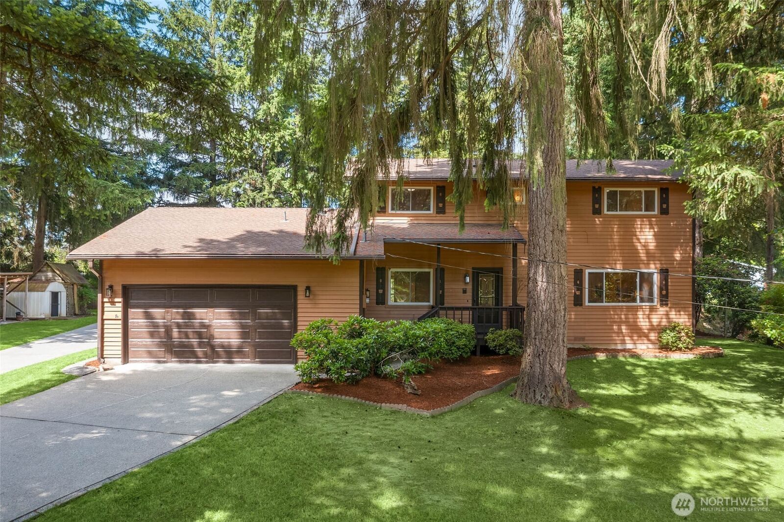 Property Photo: 14043 177th Avenue SE WA 98059