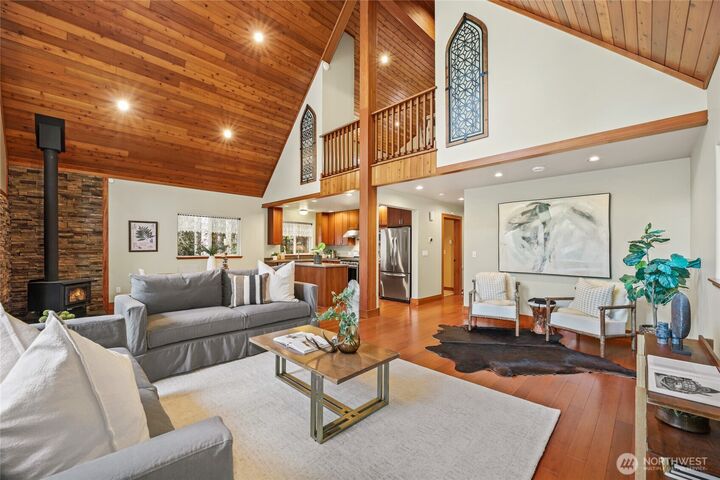 Property Photo: 91 Mountain Home Rd WA 98068