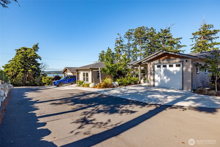 Property Photo:  205 NE 3rd Street C  WA 98239 