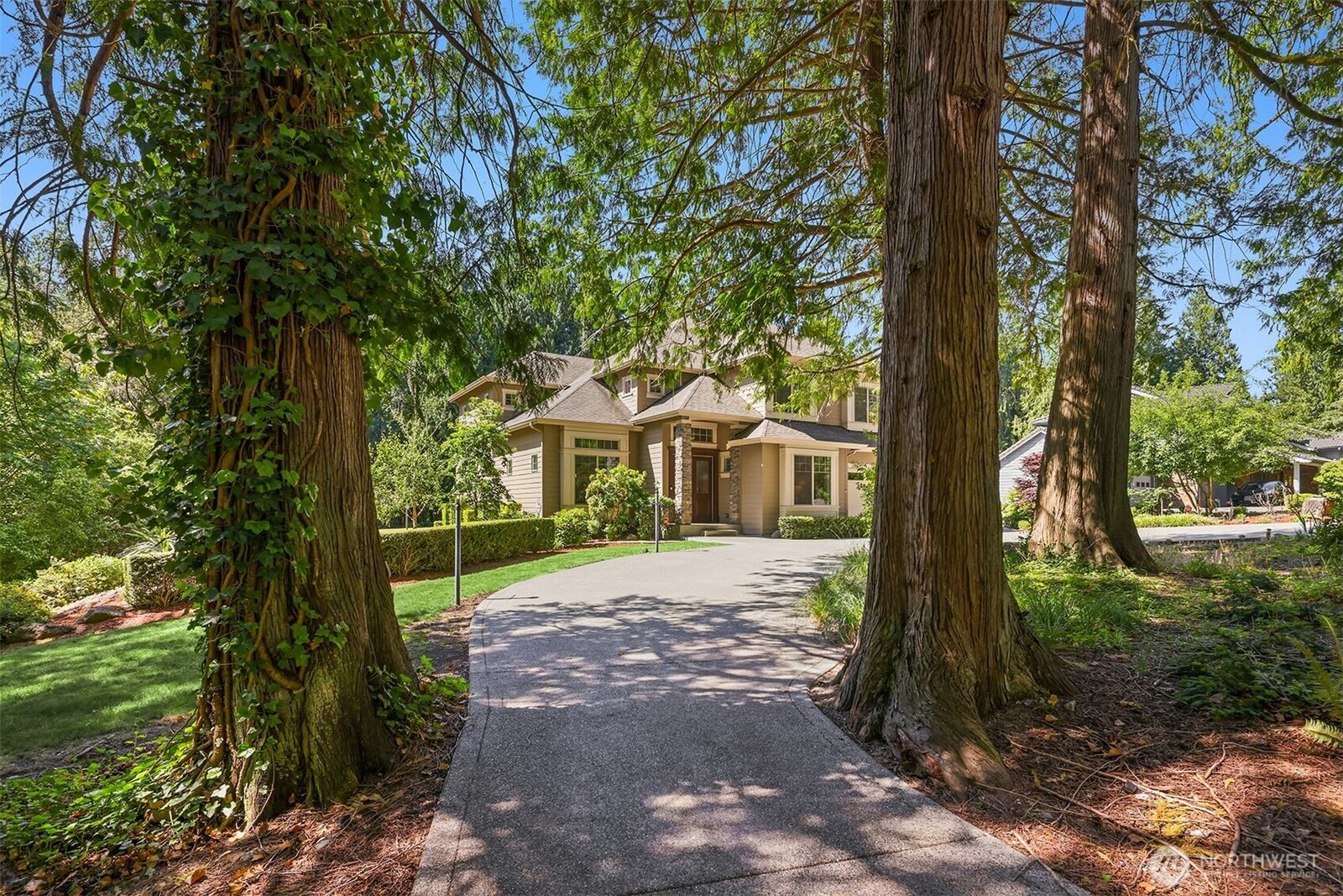 Property Photo:  20125 SE 24th Street  WA 98075 