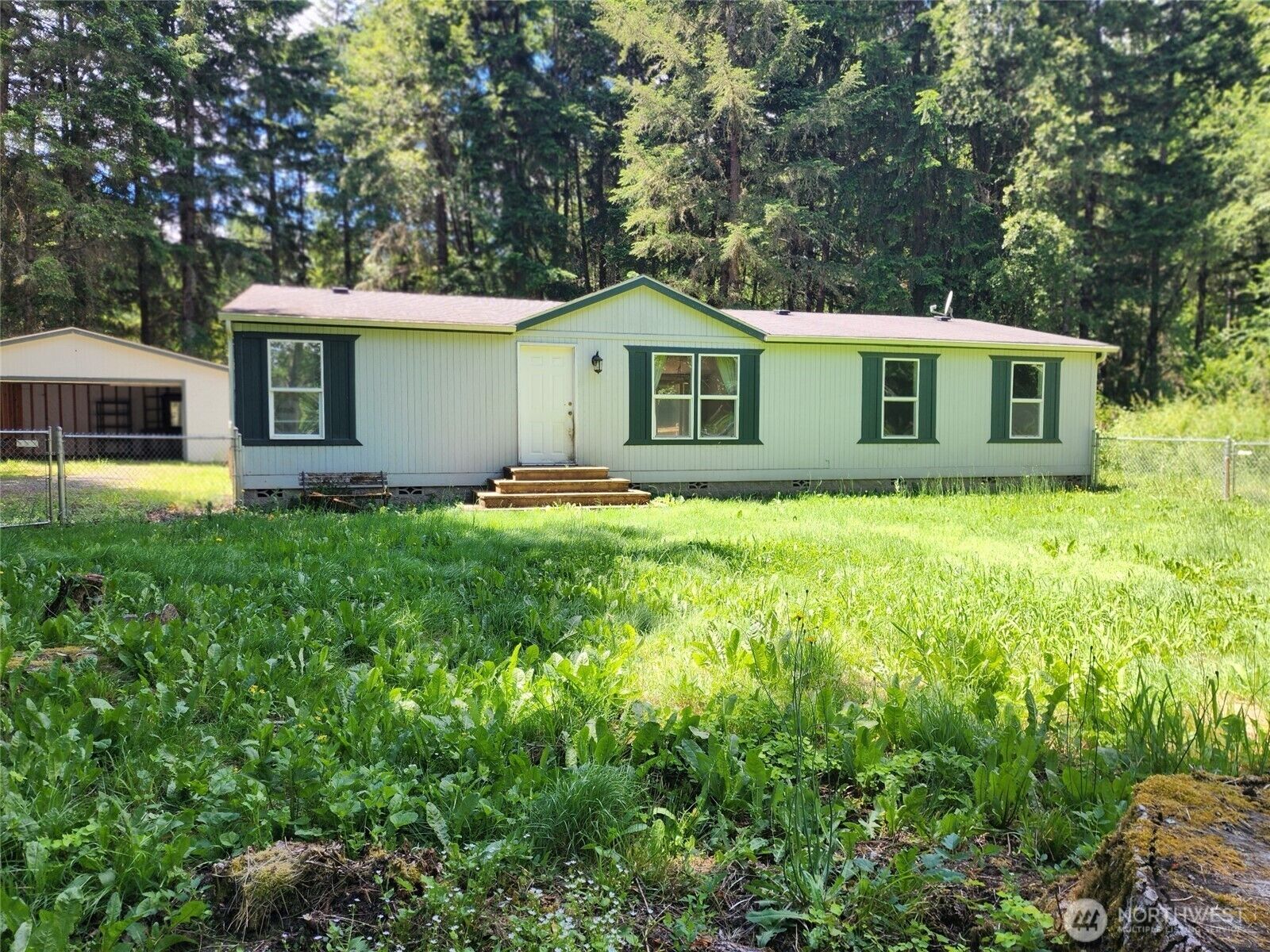 Property Photo:  11843  Blue Glacier Lane SE  WA 98597 
