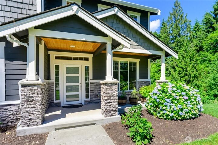 Property Photo: 10103 52nd Street SE WA 98290