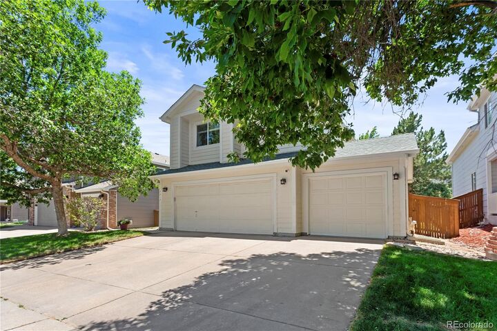 Property Photo:  2212 Hyacinth Road  CO 80129 