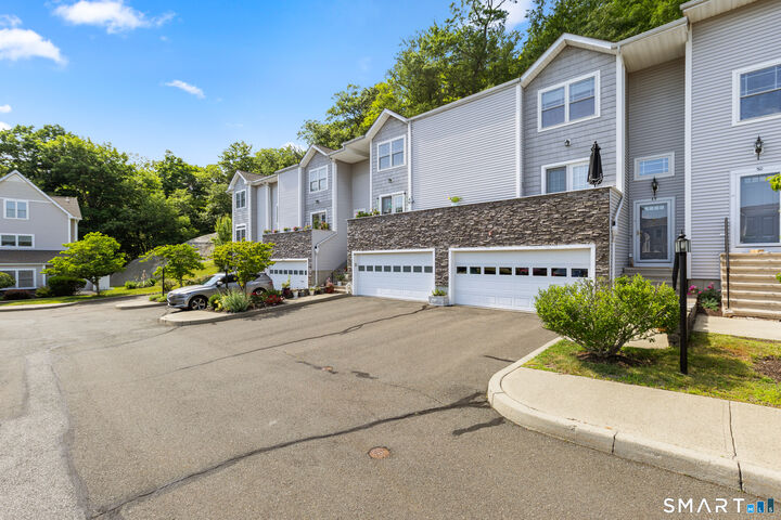 Property Photo:  48 Stetson Place 48  CT 06811 