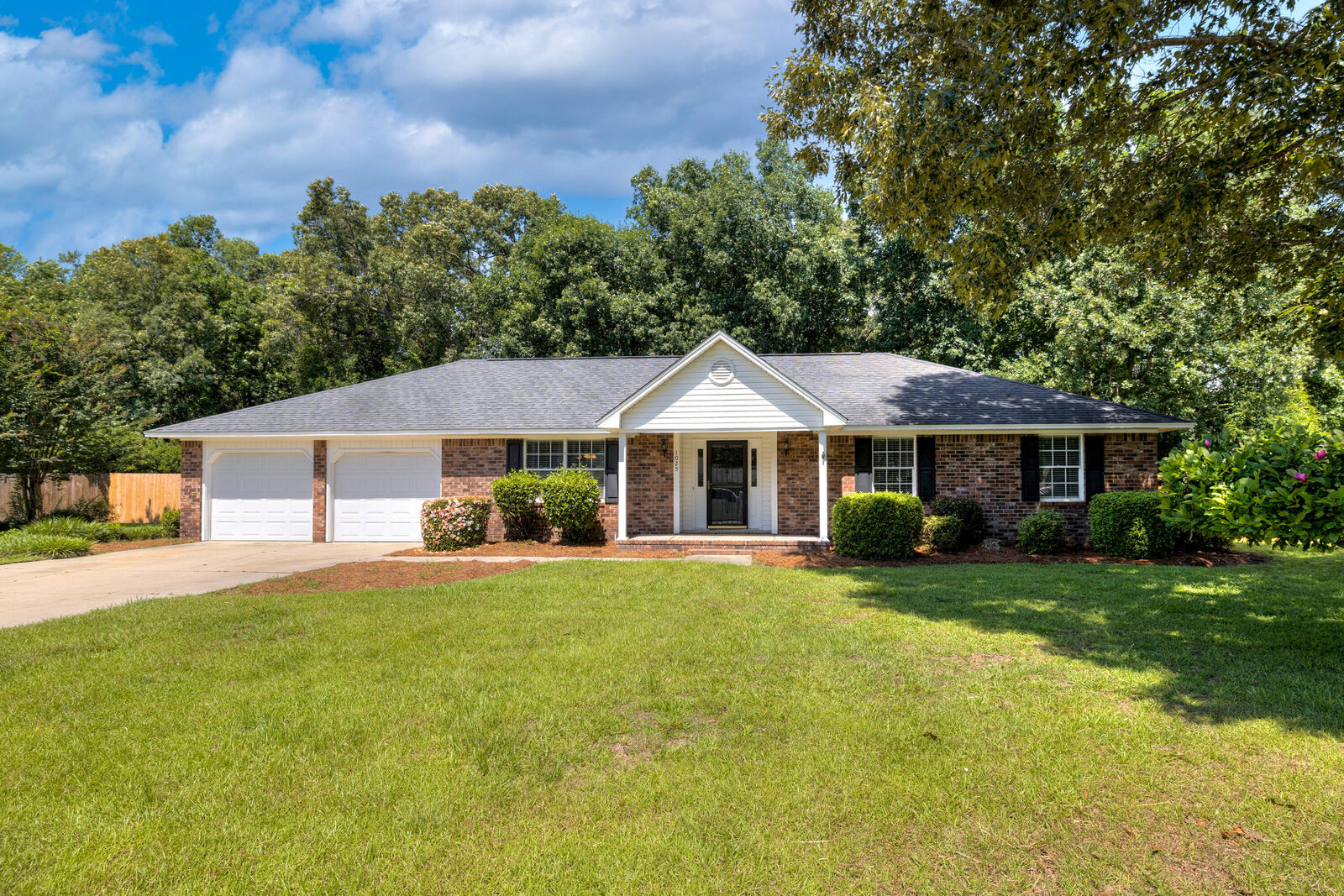 Property Photo: 1025 Waterway Drive SC 29154