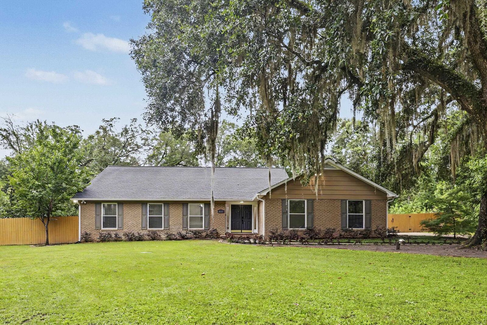 Property Photo:  2317 Limerick Drive  FL 32309 