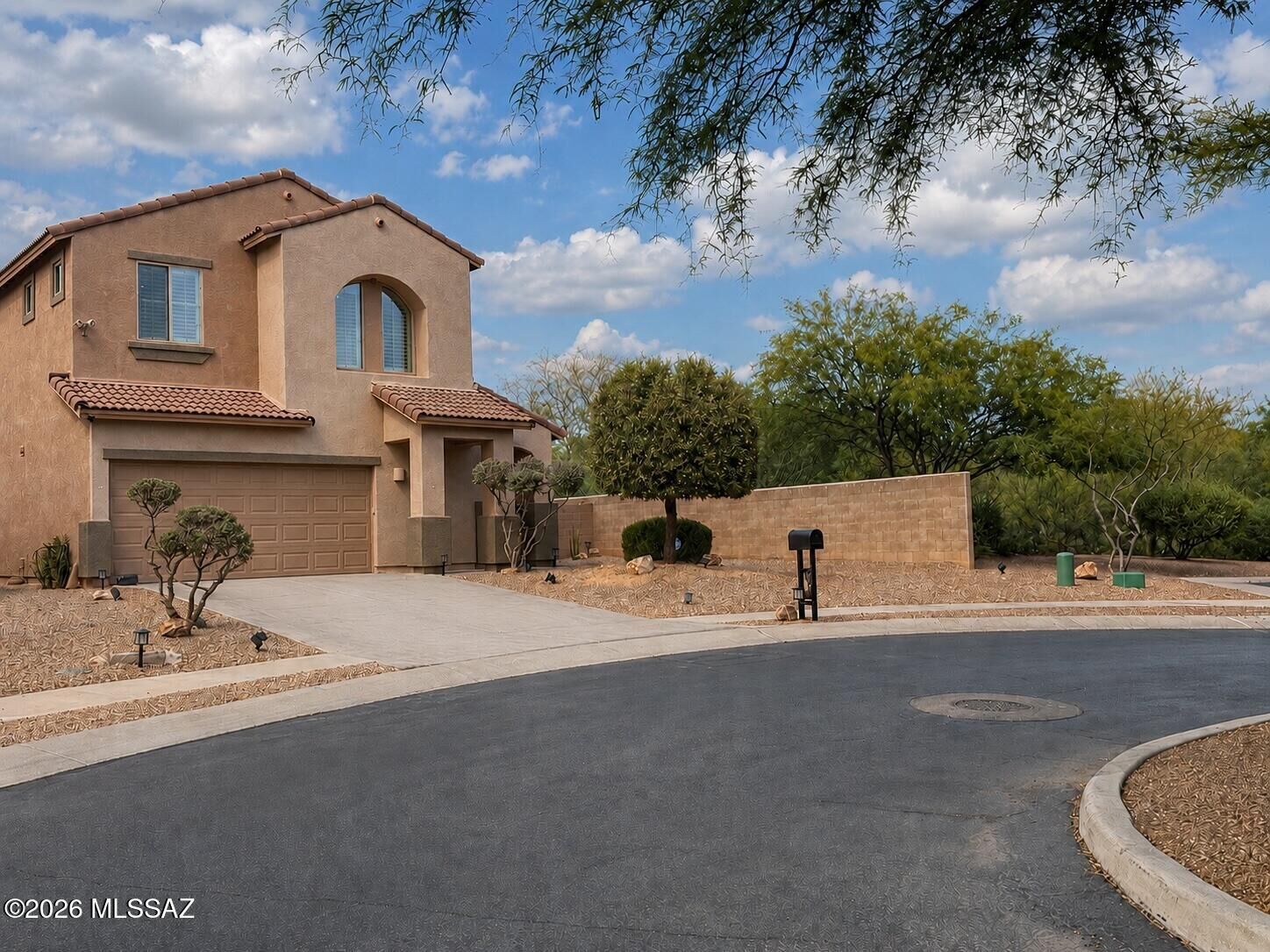 Property Photo: 12985 N Carlsbad Place AZ 85755