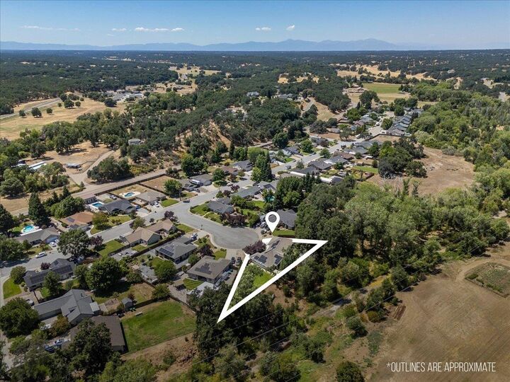 Property Photo: 20669 Jessica Court CA 96080