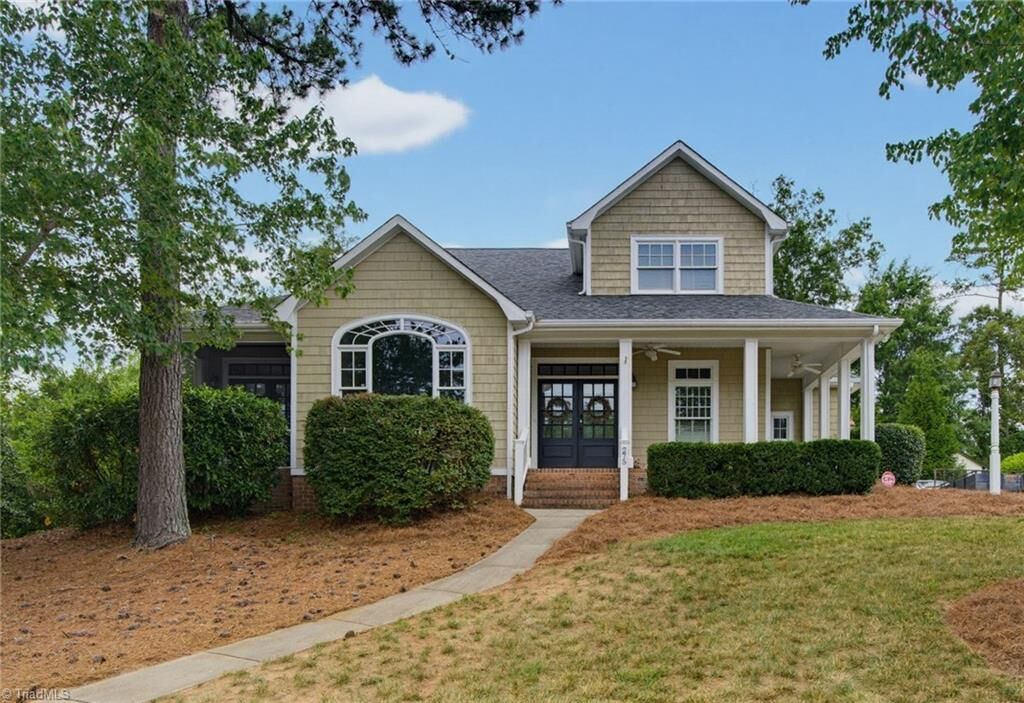 Property Photo:  275 Charter Court SE  NC 28025 