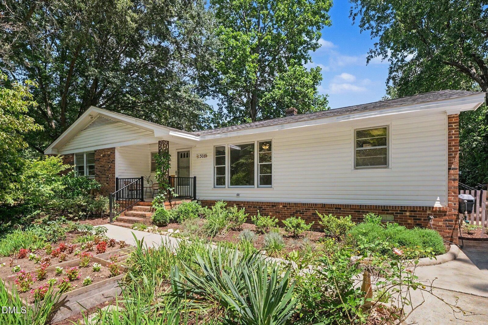 Property Photo:  1308 Azalea Drive  NC 27607 