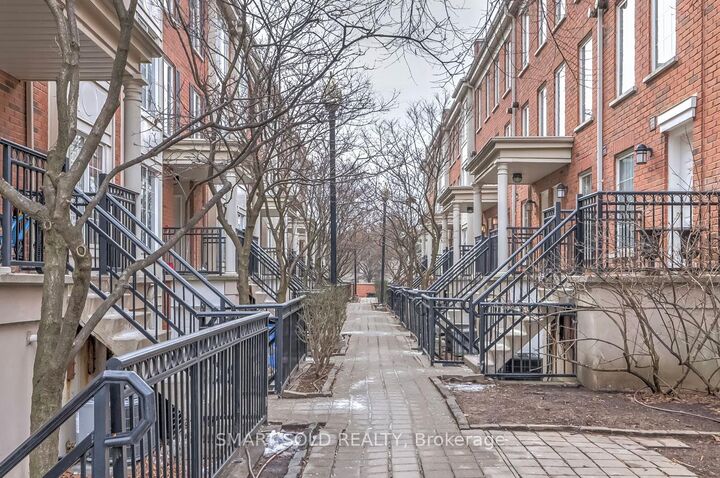 Property Photo: 3 Everson Drive 679 ON M2N 7C2
