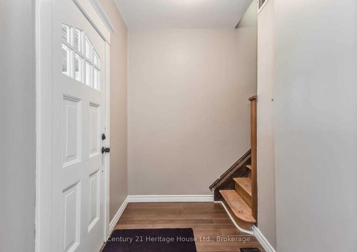 Property Photo:  153 St Andrews Street  ON N1S 1N2 
