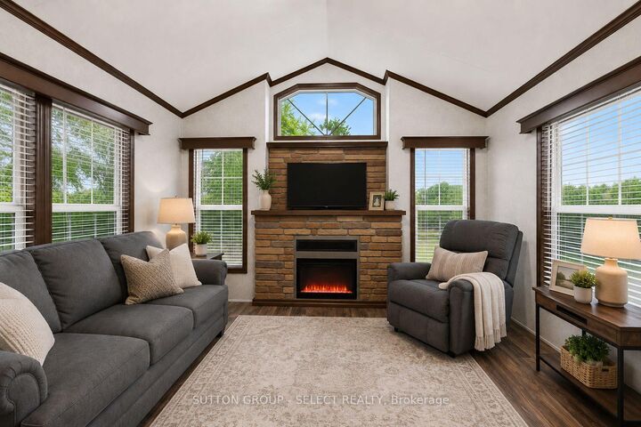 Property Photo: 8685 Rock Glen Road 404 ON N0M 1B0