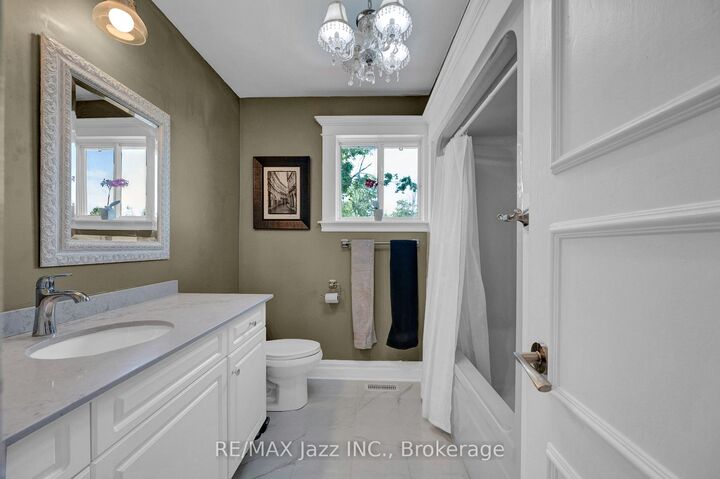 Property Photo: 1674 Hooton Drive ON L0A 1C0