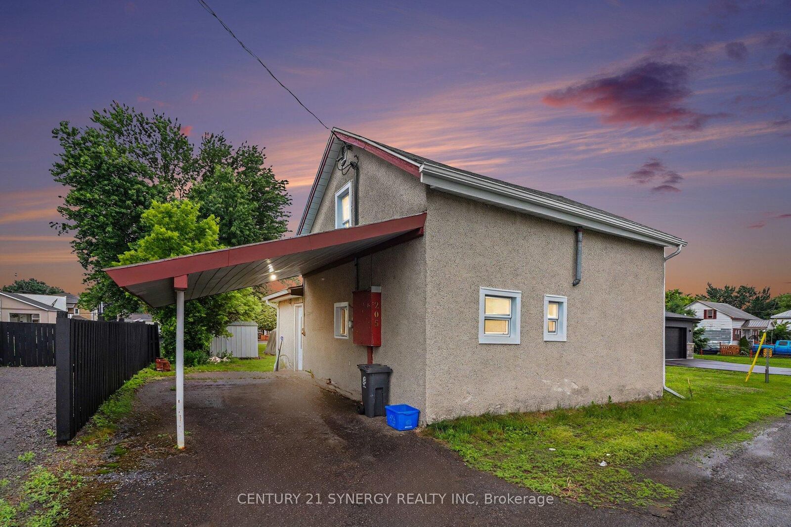Photo de la propriété:  205 St Joseph Street  ON K0B 1A0 