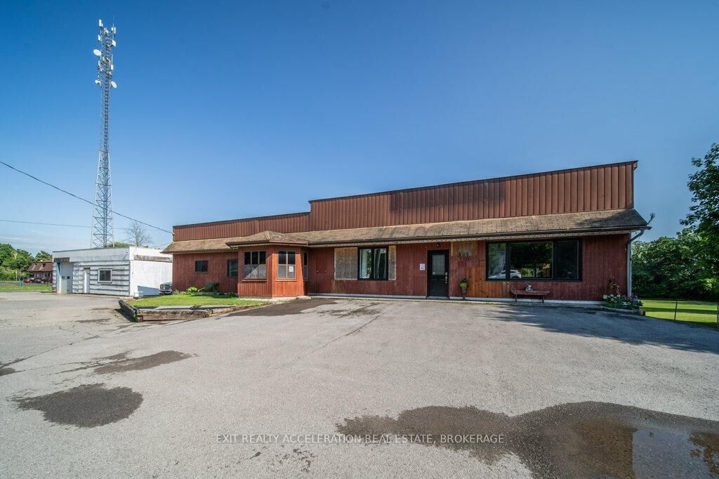 Property Photo: 108 Dundas Street ON K0K 1X0