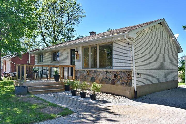 Property Photo: 56 Batteaux Road ON L9Y 3Z1