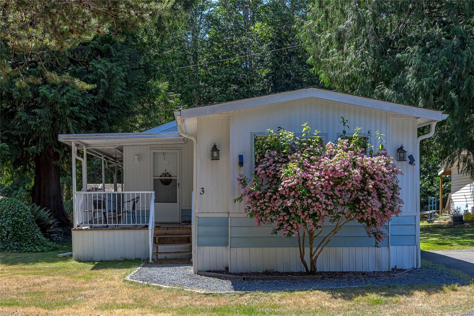 Property Photo:  6350 Island Hwy W #3  BC V9K 2E5 