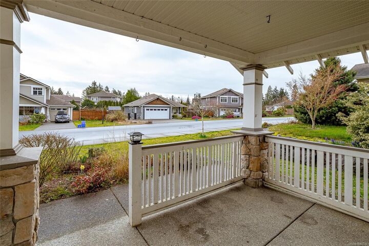 Photo de la propriété:  6436 Willowpark Way  BC V9Z 1J9 