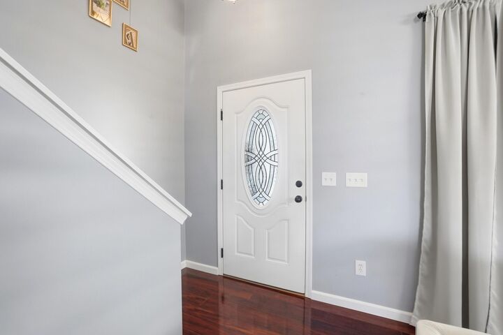 Property Photo: 5846 Westbank Drive OH 43119