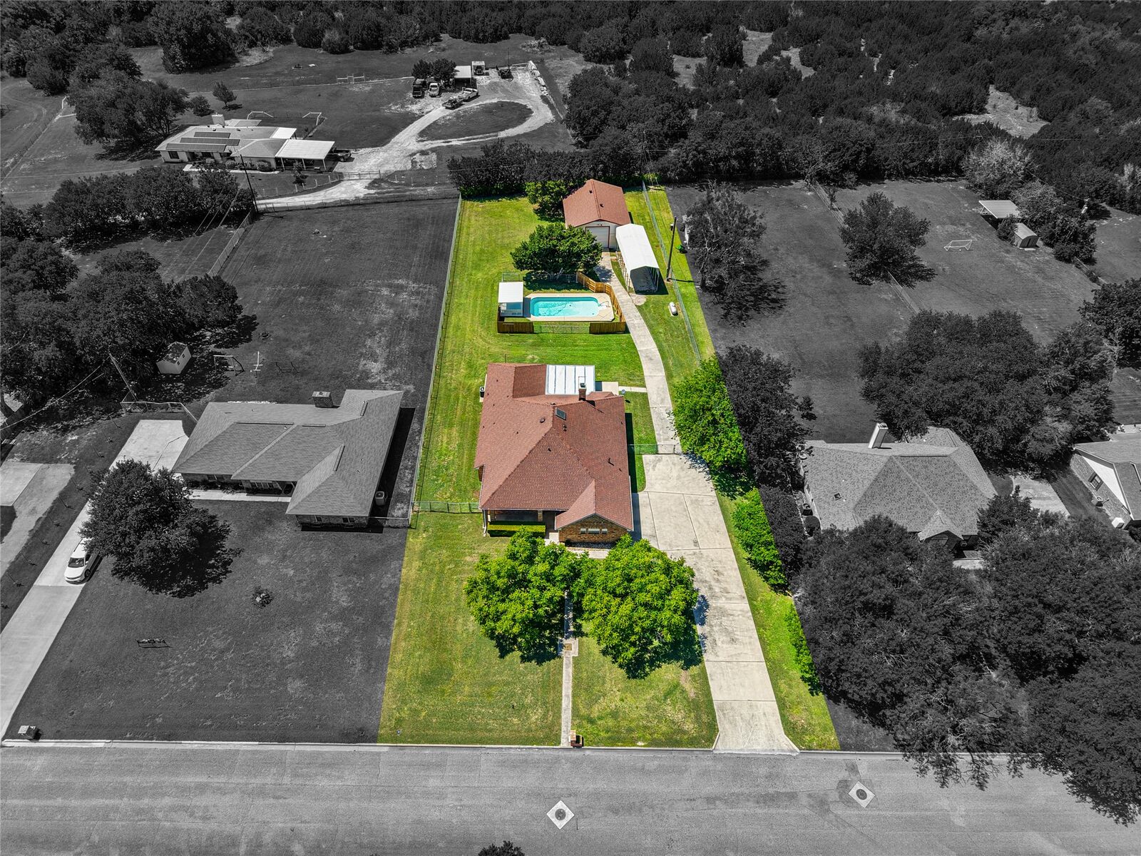 Property Photo: 408 Briarcroft Lane TX 76542