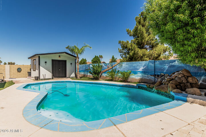 Property Photo:  4020 W Anderson Drive  AZ 85308 