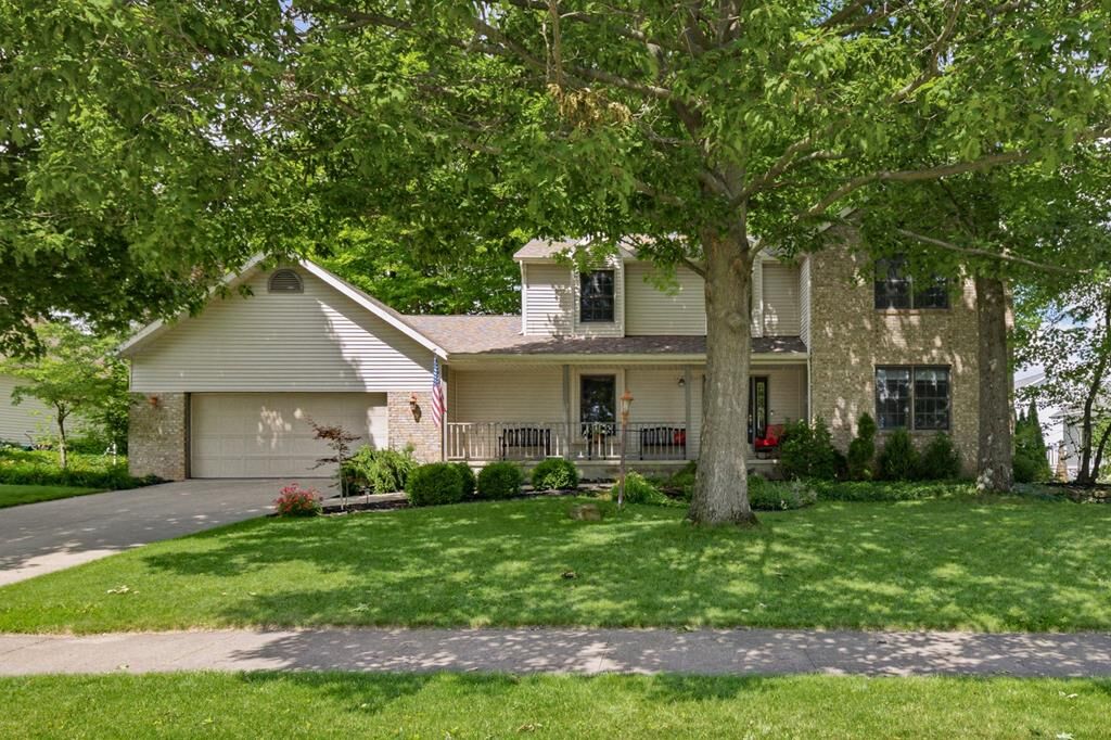 Property Photo:  2316 Woodview Ct.  OH 44805 