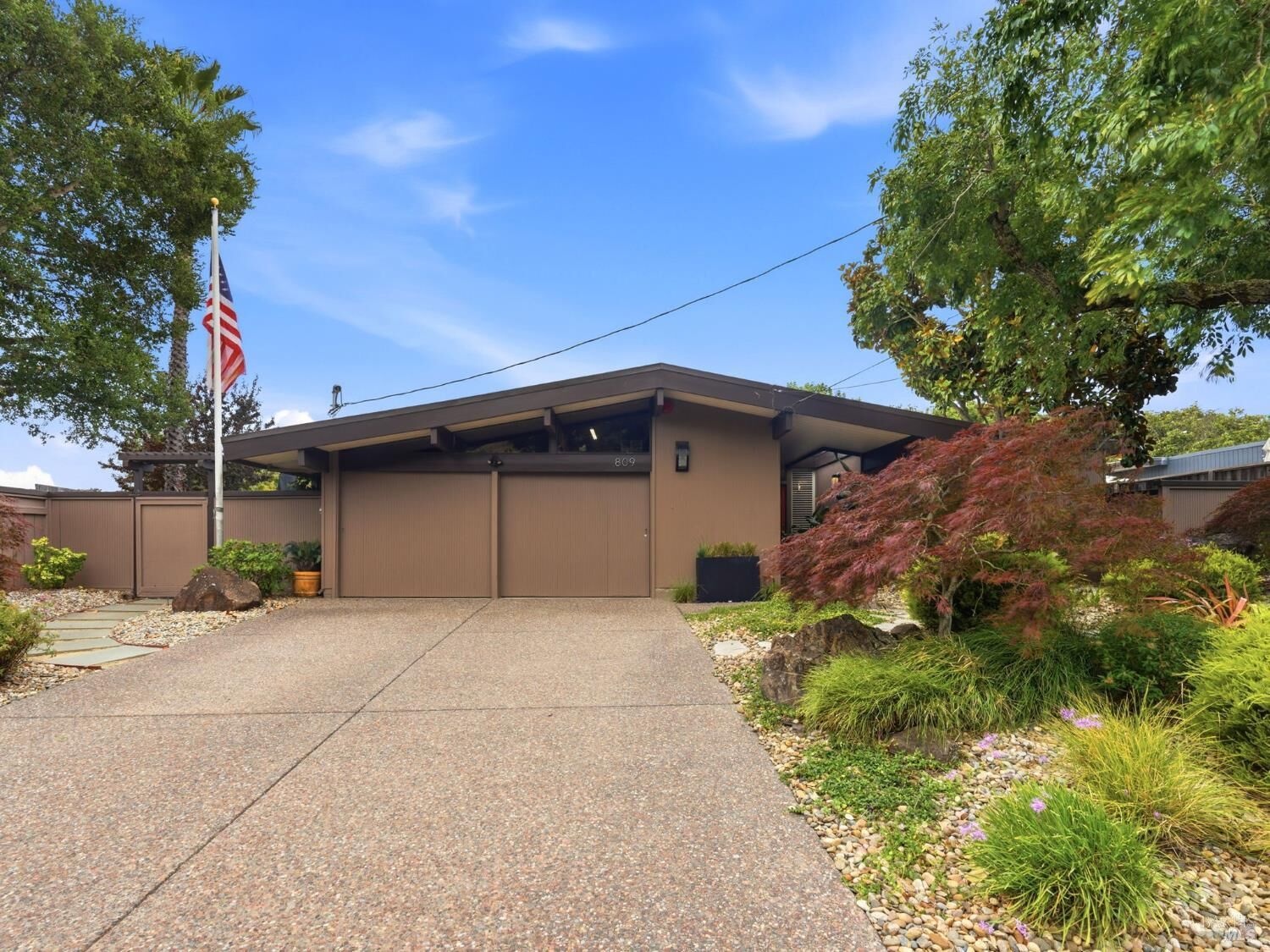 Property Photo: 809 Flaxberry Lane CA 94903