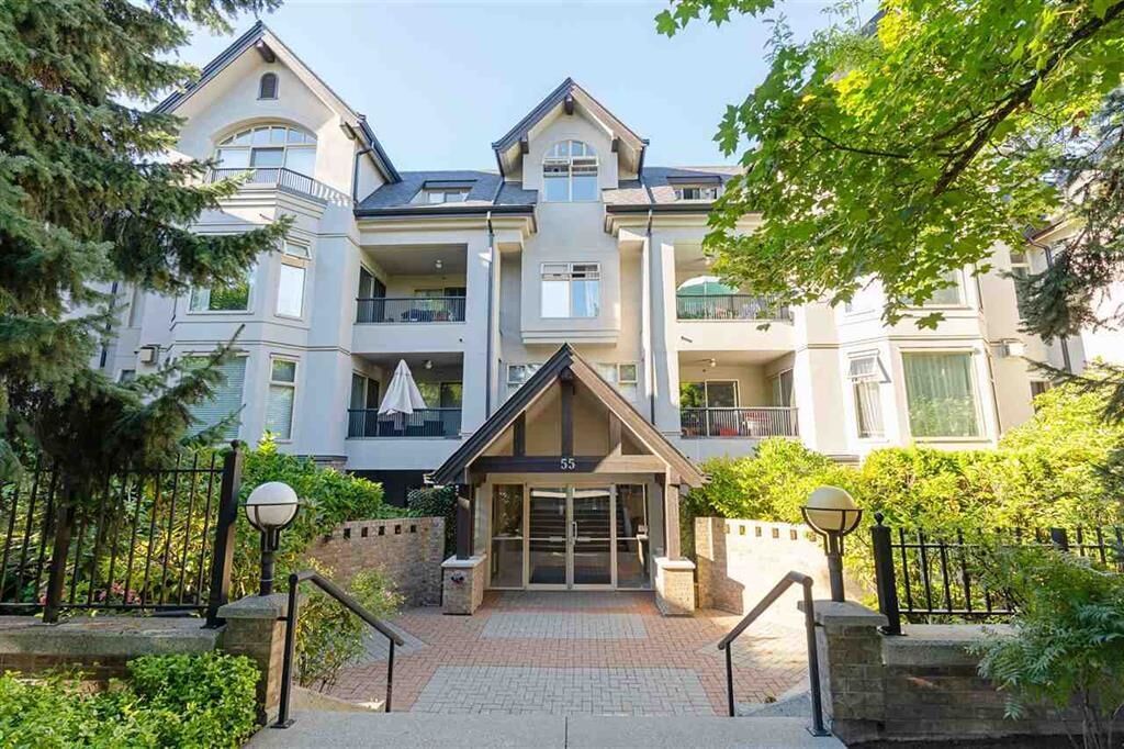 Property Photo: 55 E 10th Avenue 3fl BC V5T 1Y9