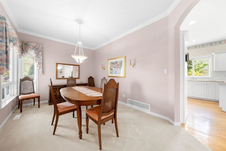 Property Photo: 1881 144 Street 3 BC V4A 7E8
