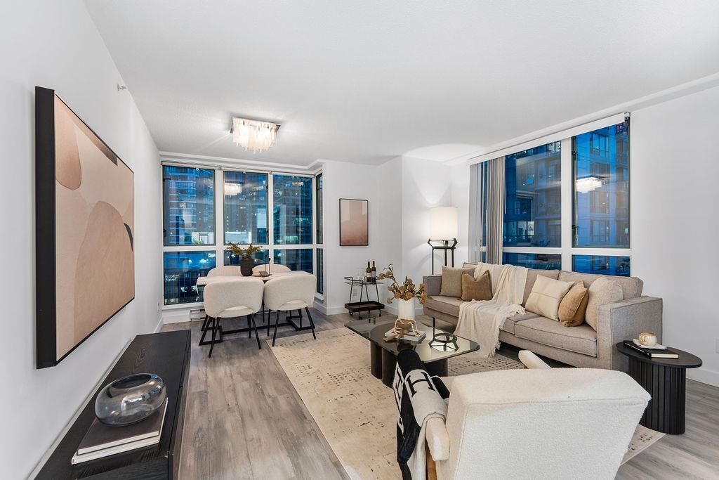 Property Photo: 1238 Melville Street 1506 BC V6E 4N2