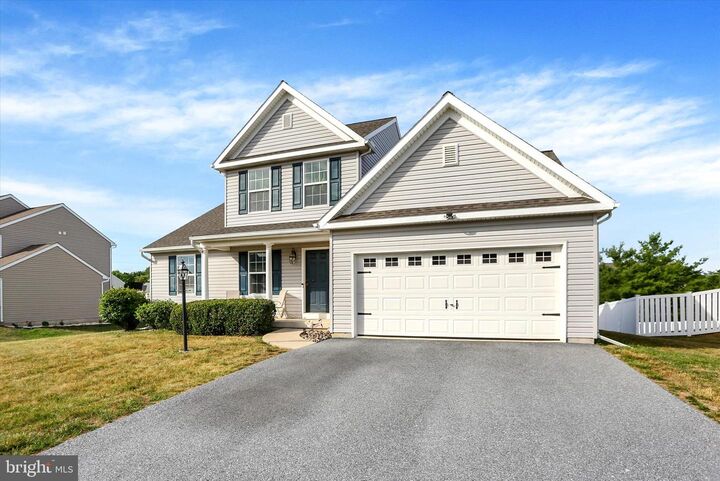 Property Photo: 38 Waterford Ln L-0129 PA 17003