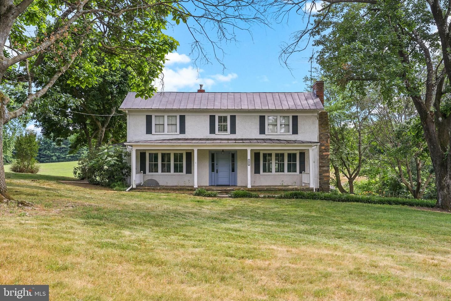 Property Photo: 18373 Lickey Mill Road VA 20132