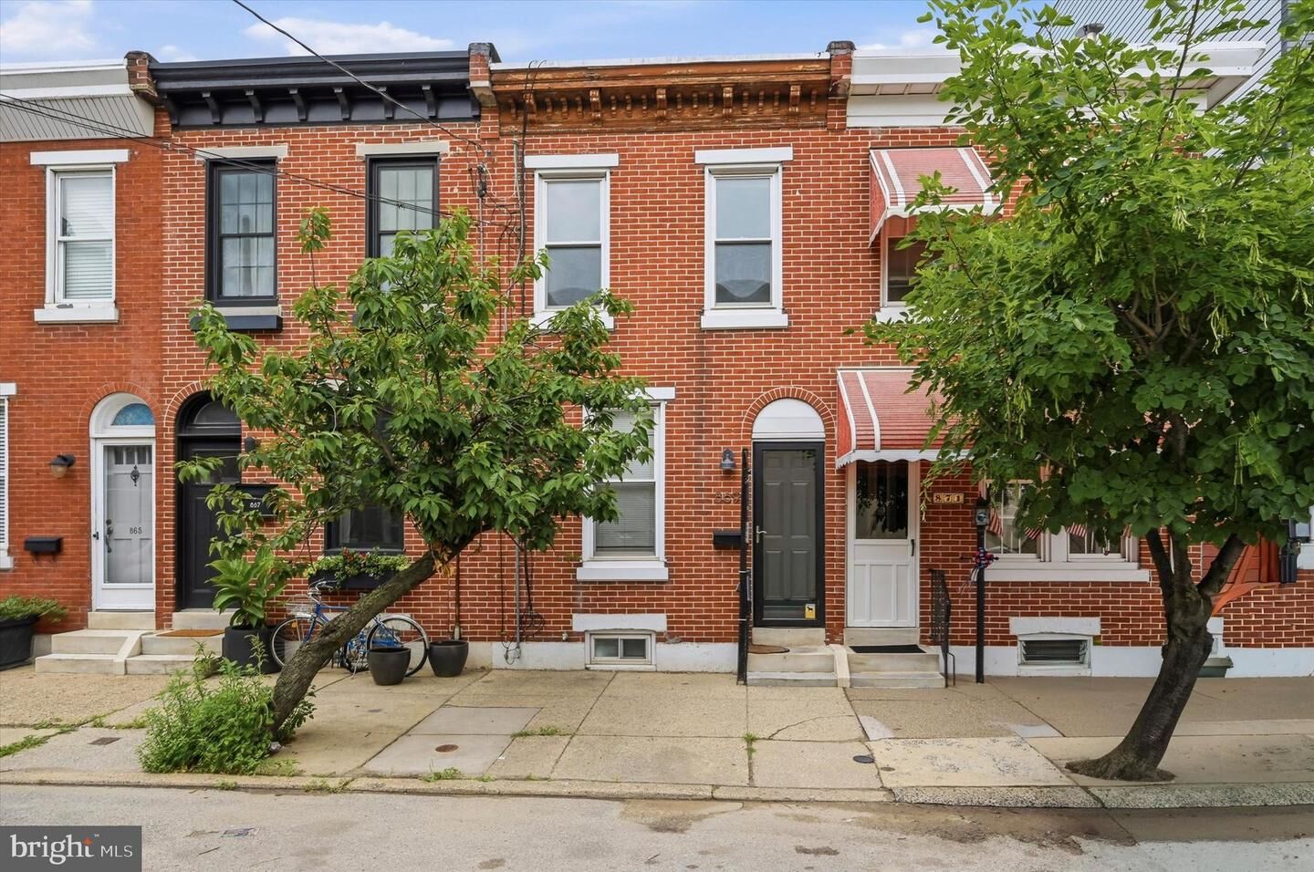 Property Photo:  869 Moyer Street  PA 19125 