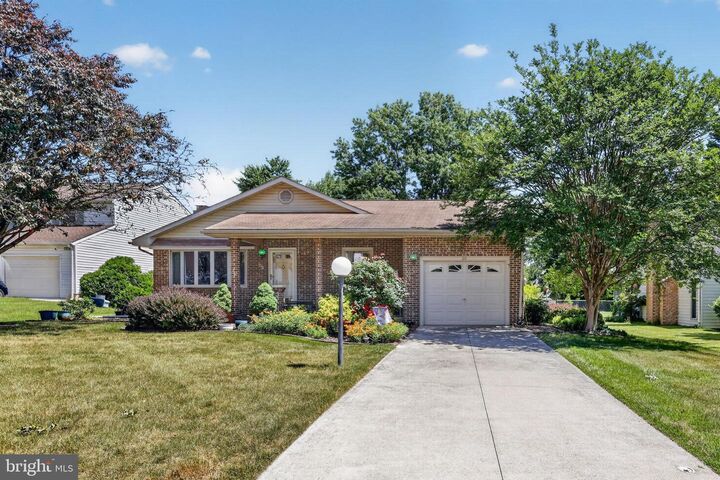 Property Photo: 23 Duchess Circle DE 19901