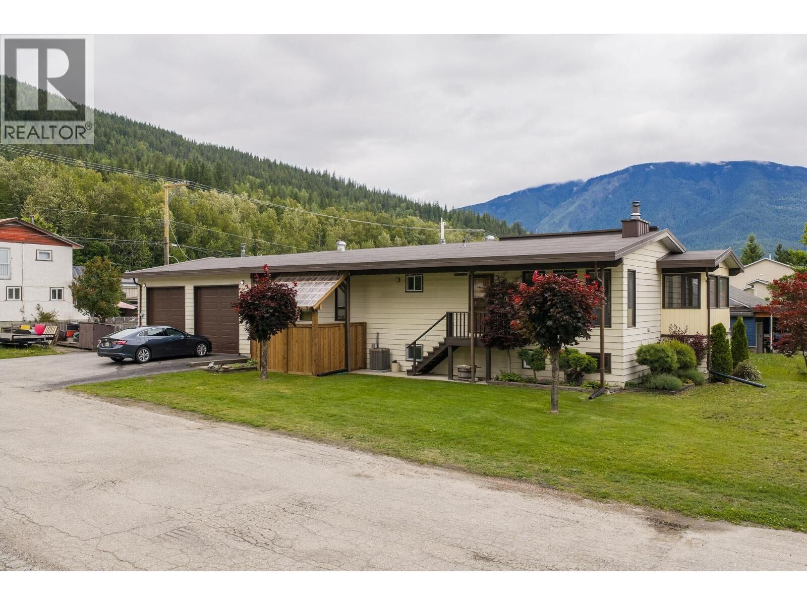 Property Photo: 108 Ford Street BC V0E 2S0