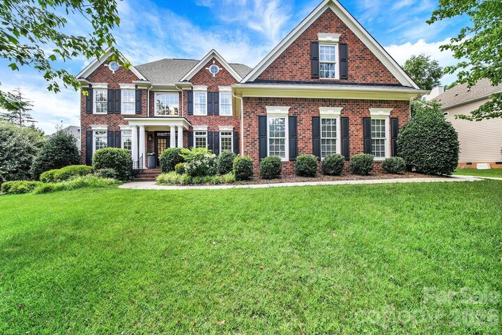 Property Photo:  3401 Savannah Hills Drive  NC 28105 