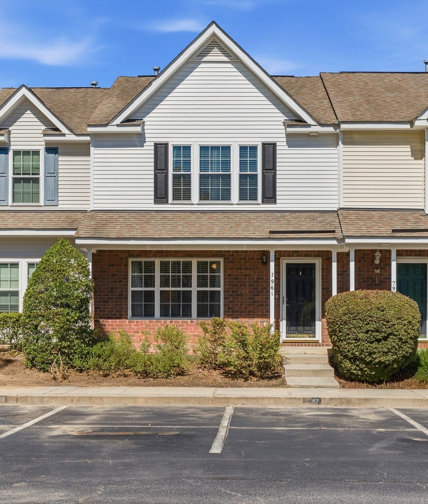 Property Photo:  7961 Shadow Oak Drive  SC 29406 