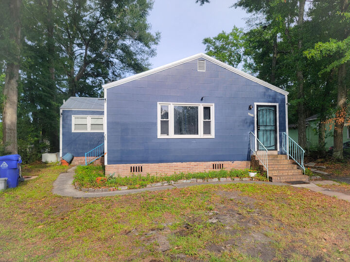 Property Photo:  2646 Ranger Drive  SC 29405 