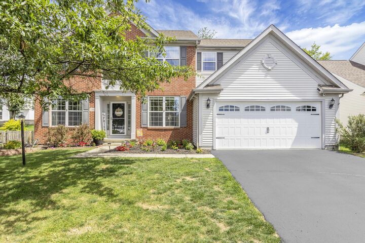 Property Photo:  166 Longleaf Street  OH 43147 